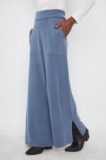 PANTALON CON TAJO