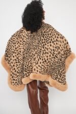 CAPA CON PIEL ANIMAL PRINT - Image 4