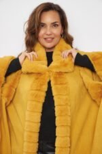 CAPA CON PUÑO - Image 4