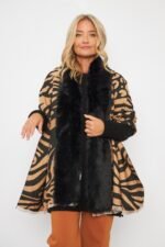 CHAL CON PIEL ANIMAL PRINT