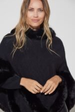 PONCHO LISO DIAG CON PIEL - Image 3