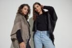 SAQUITO/PONCHO FLECOS Y LUREX - Image 6