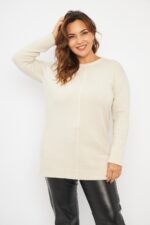 SWEATER CON LINEA Y TAJOS - Image 2