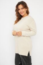 SWEATER CON LINEA Y TAJOS - Image 4