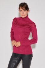 SWEATER CON BORDADO CINTA