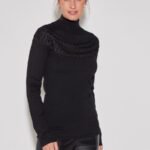 SWEATER CON BORDADO CINTA