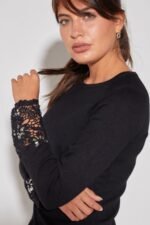 SWEATER CON ENCAJE Y PIEDRAS - Image 6