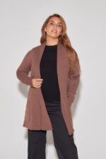 SACO LISO CON BOLSILLOS