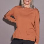 SWEATER CON DETALLES MANGAS LUREX