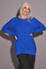 SWEATER CON BOTONES A LOS LADOS