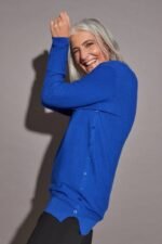 SWEATER CON BOTONES A LOS LADOS - Image 3