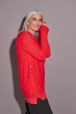 SWEATER CON BOTONES A LOS LADOS - Image 5