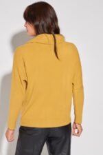 SWEATER POLERON DESC. CASHMERLIKE CON BOLSILLOS - Image 4