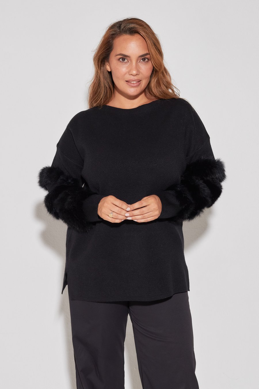 A3266-Pgold__4223.jpg SWEATER COMBINADO CON PIEL EN MANGAS - Image 1