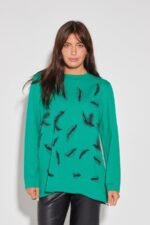 SWEATER ESTAMP BOTON ESPALDA