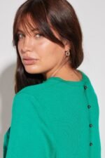 SWEATER ESTAMP BOTON ESPALDA - Image 6