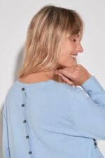 SWEATER ESTAMP BOTON ESPALDA - Image 4