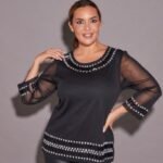 CASACA CON DETALLE PIEDRAS Y STRASS