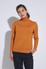 SWEATER POLERA CON DETALLES BOTONES