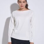 SWEATER CON DETALLE Y BOLSILLOS