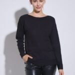 SWEATER CON DETALLE Y BOLSILLOS