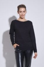 SWEATER CON DETALLE Y BOLSILLOS