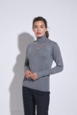 POLERA CON TRANSPARENCIA Y CIERRE