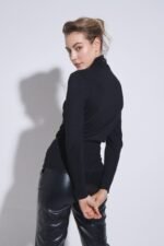 POLERA CON TRANSPARENCIA Y CIERRE - Image 5