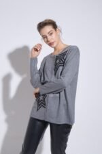 CARDIGAN CON CIERRE ESTRELLA BORDADA CON PIEDRAS - Image 2