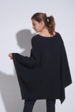 PONCHO CON PIEDRAS - Image 3