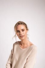 SWEATER TEJIDO CON DETALLE - Image 8