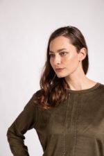SWEATER COMBINADO CON SIMIL GAMUZA PIEDRAS - Image 3
